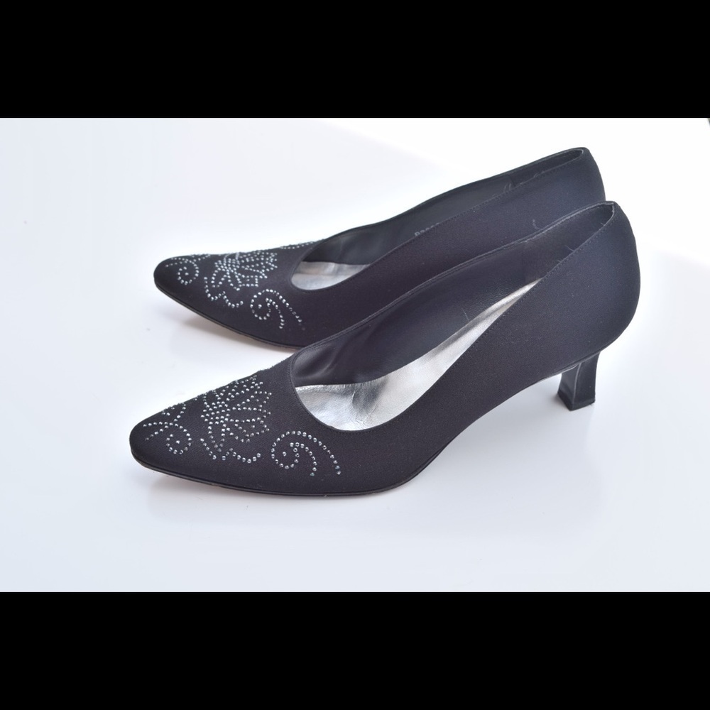 Stuart Weitzman pumps - Picture 2 of 8